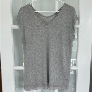5/$20 Marled size M heather gray v neck tshirt with chiffon trim and cap sleeves